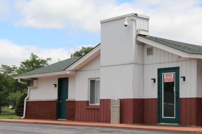 Blisspoint Inn Fka Motel 6T7 Indianapolis Exterior photo