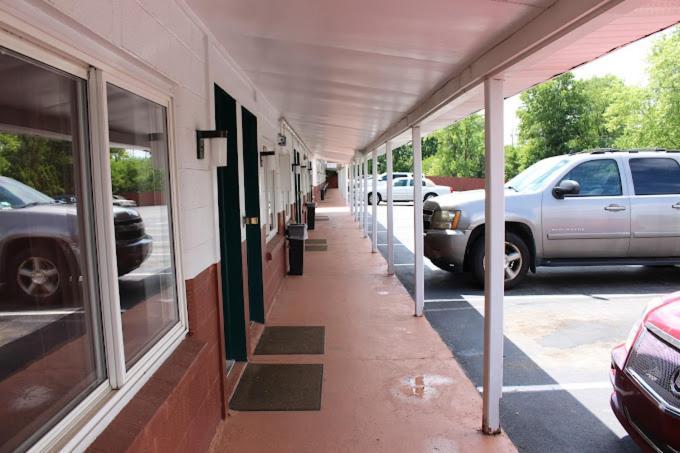 Blisspoint Inn Fka Motel 6T7 Indianapolis Exterior photo
